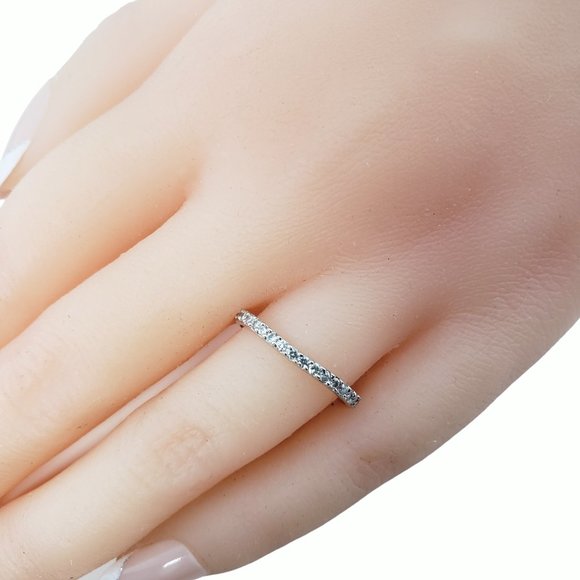 Vintage 14 Karat White Gold and Diamond Band Ring Size 7 #11823 - Picture 9 of 9